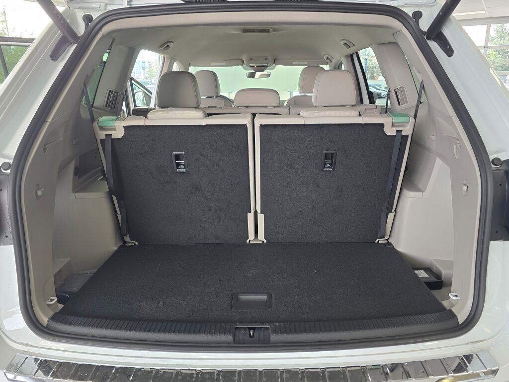 New 2024 Volkswagen Atlas SE image 13