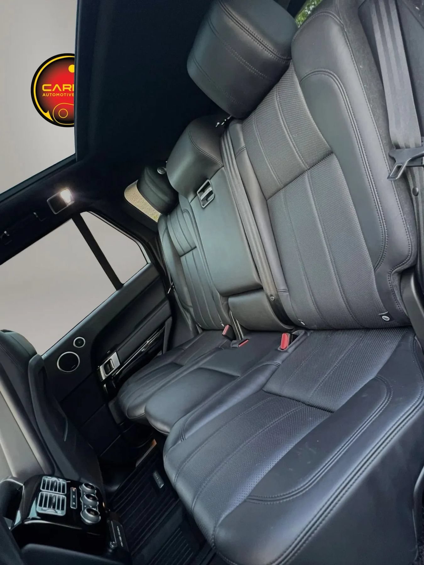 Used 2017 Land Rover Range Rover Supercharged AWD/4WD image 25