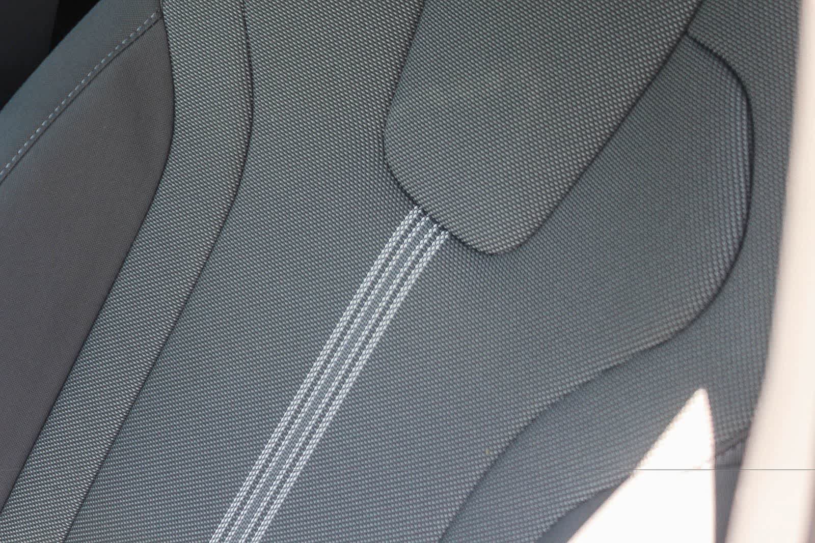 Certified 2023 Hyundai Elantra SE FWD image 33