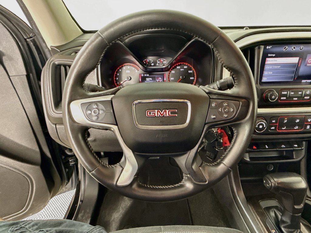 Used 2015 GMC Canyon SLE RWD image 11