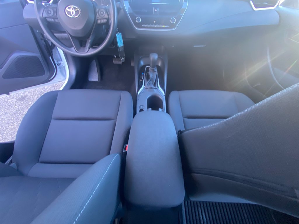 Used 2024 Toyota Corolla LE FWD image 11