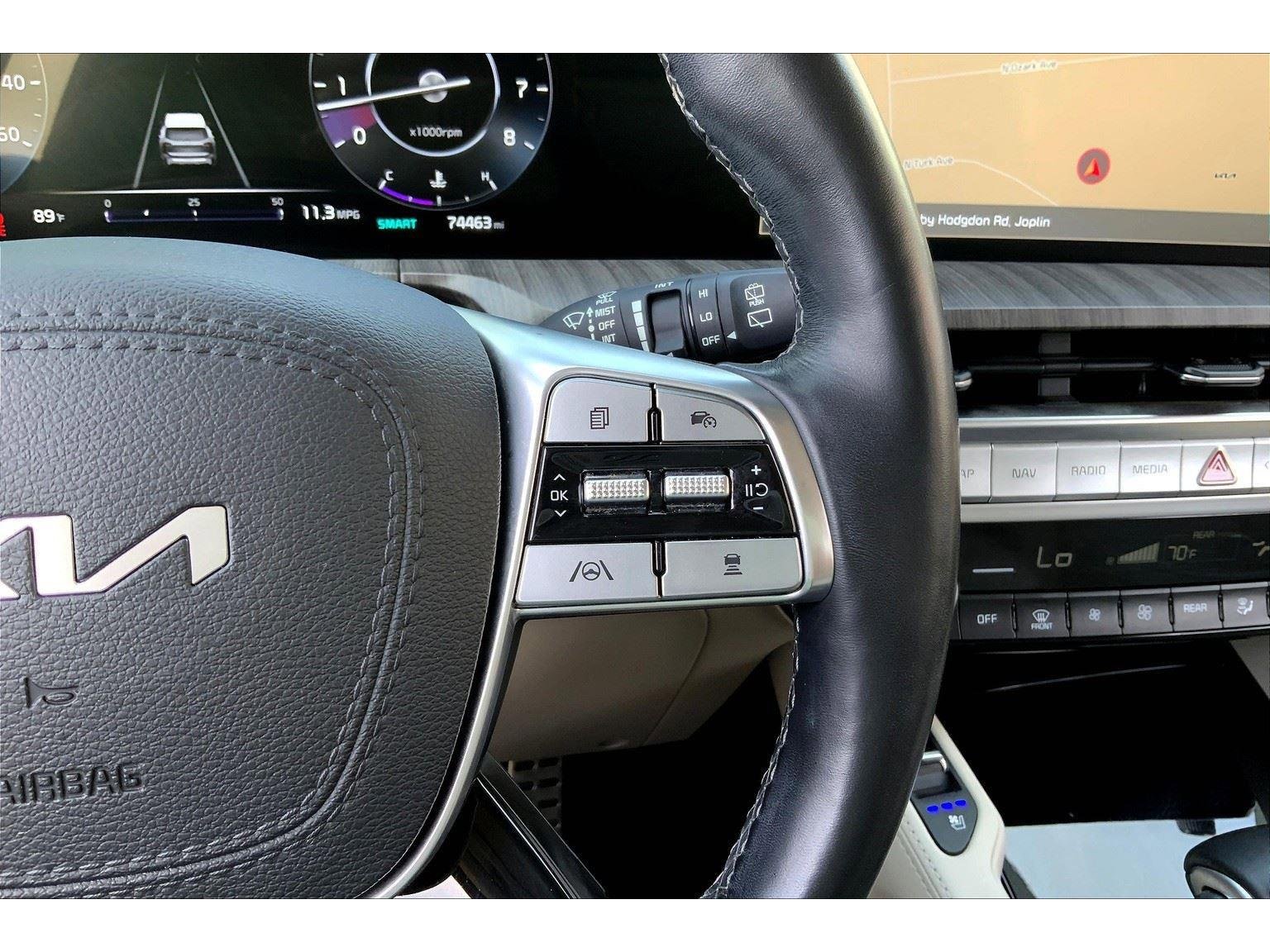 Used 2023 Kia Telluride SX image 18