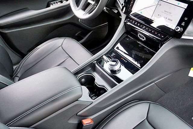 New 2026 Jeep Grand Cherokee Limited AWD/4WD image 13