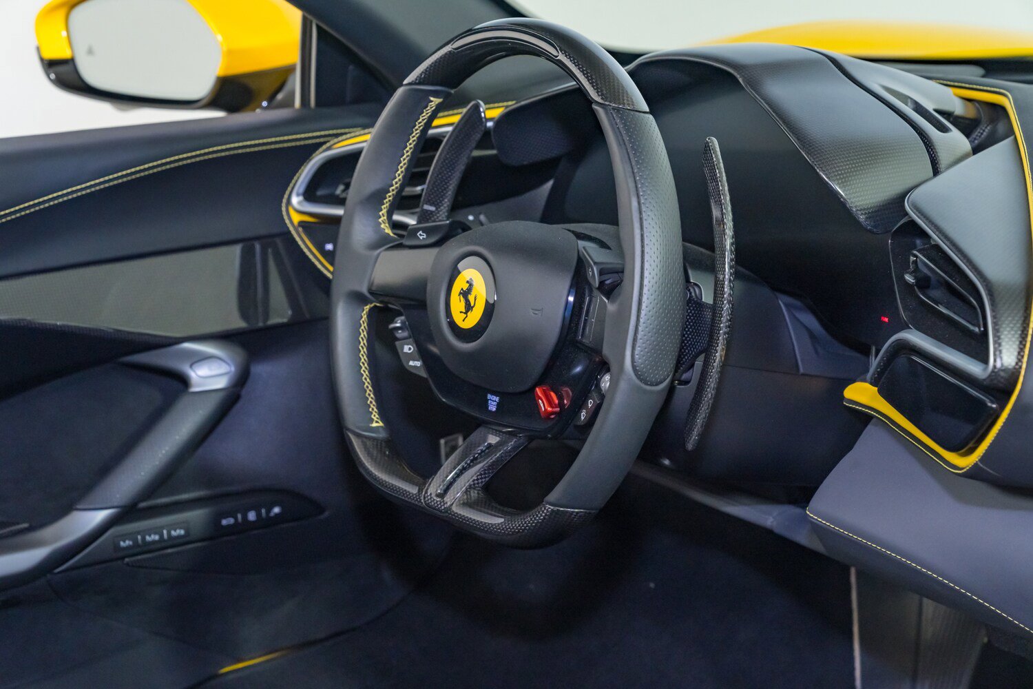 Used 2024 Ferrari 296 GTS RWD image 40