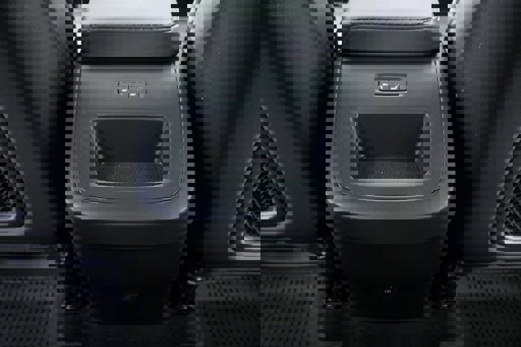 Certified 2024 Volvo XC60 B5 Core w/ Protection Package Premier AWD/4WD image 21