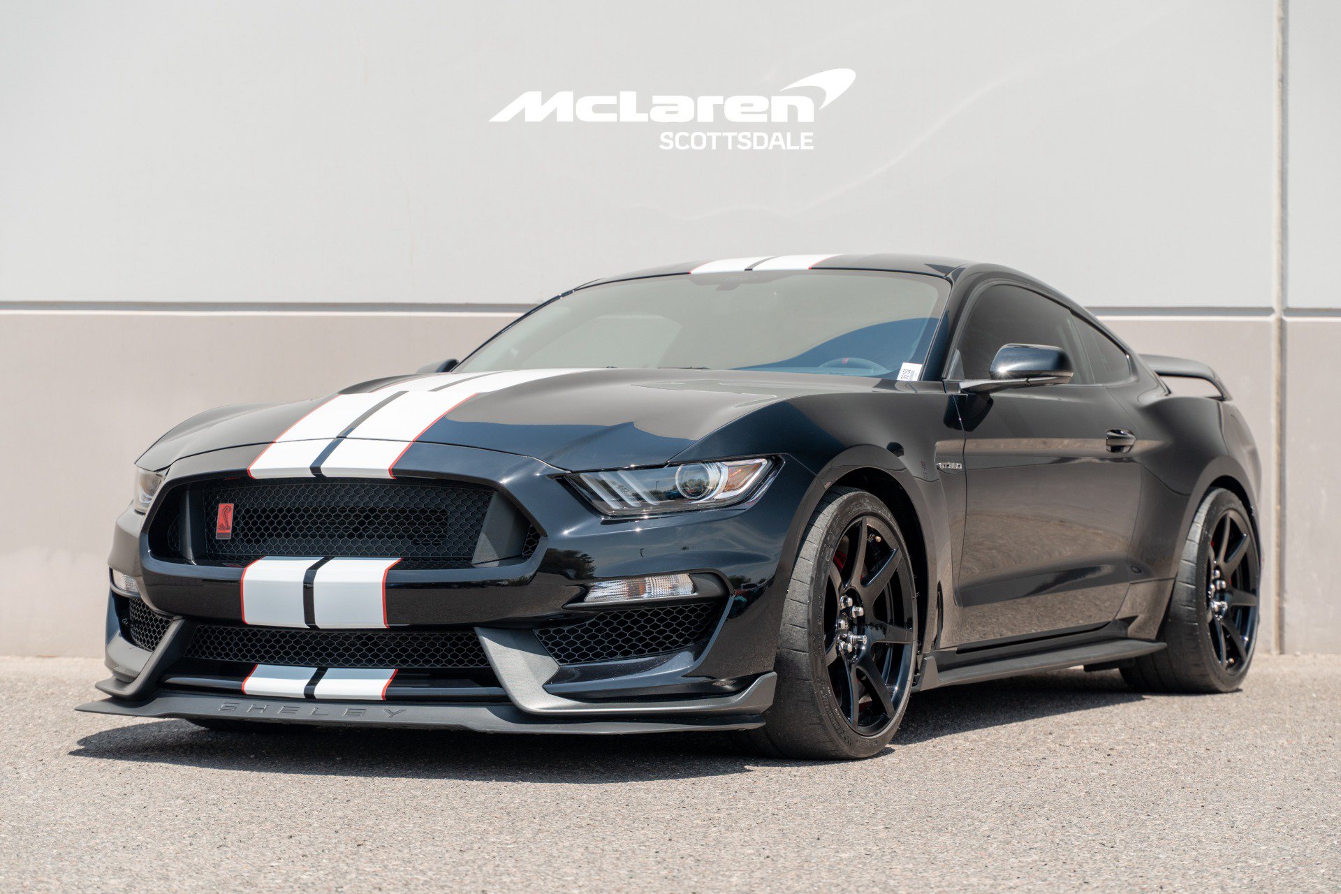 Used 2019 Ford Mustang Shelby GT350R w/ GT350R Equipment Group 920A RWD image 3