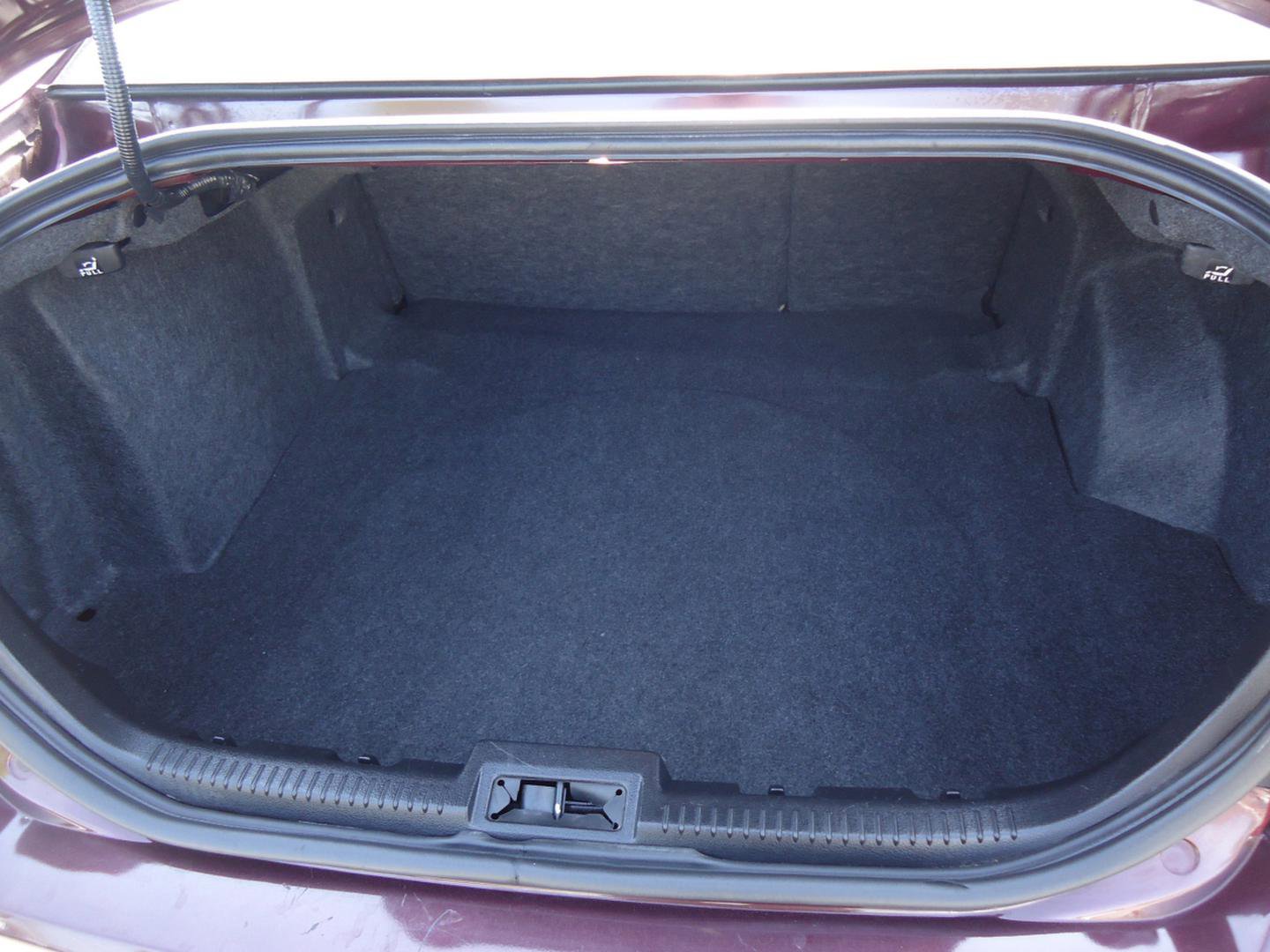 Used 2011 Ford Fusion SEL FWD image 25