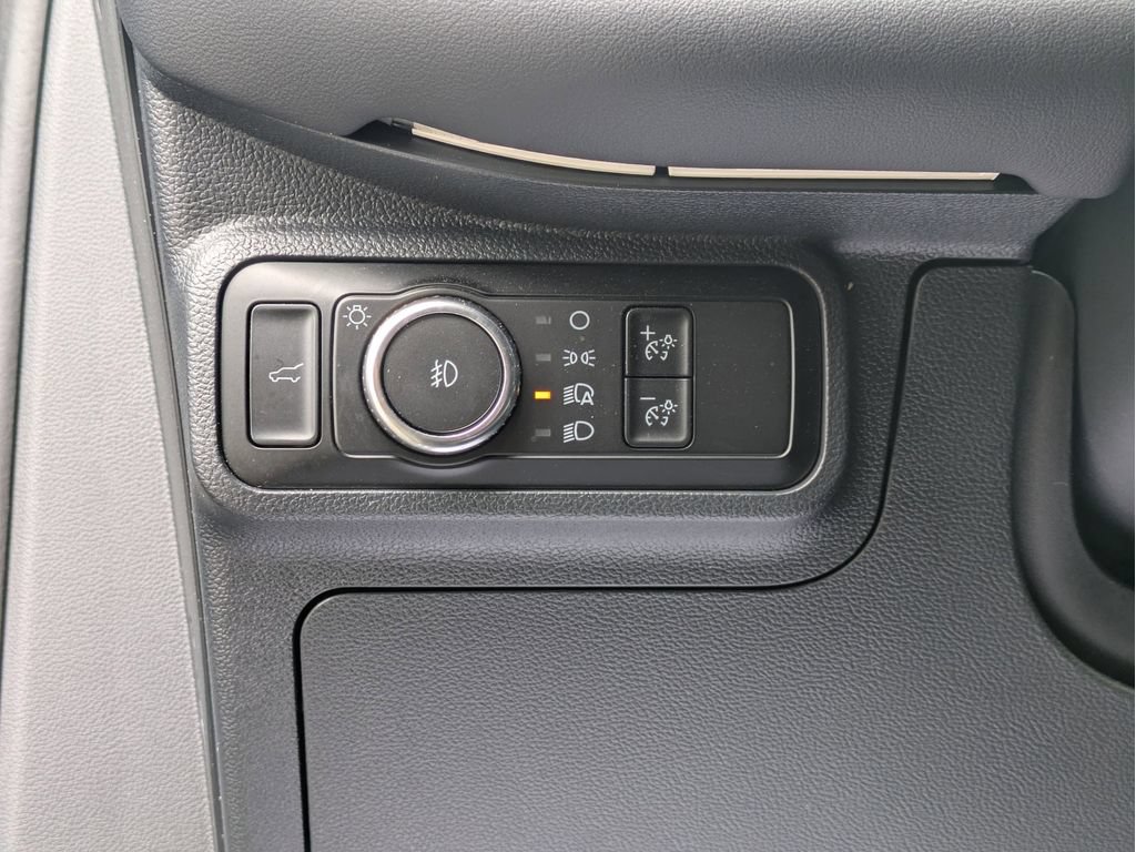 Used 2025 Ford Explorer ST AWD/4WD image 13