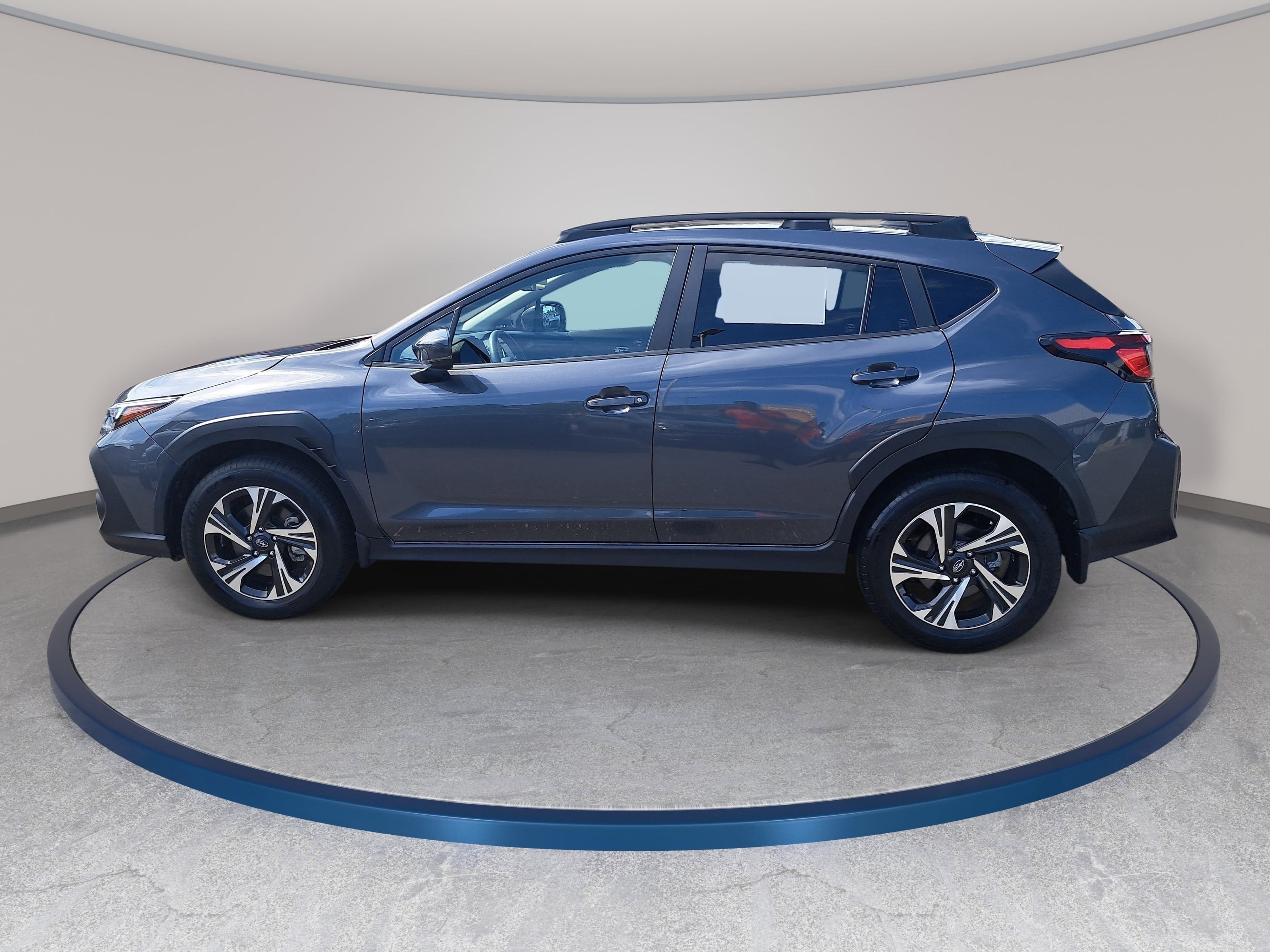 Used 2025 Subaru Crosstrek 2.5i Premium AWD/4WD image 8