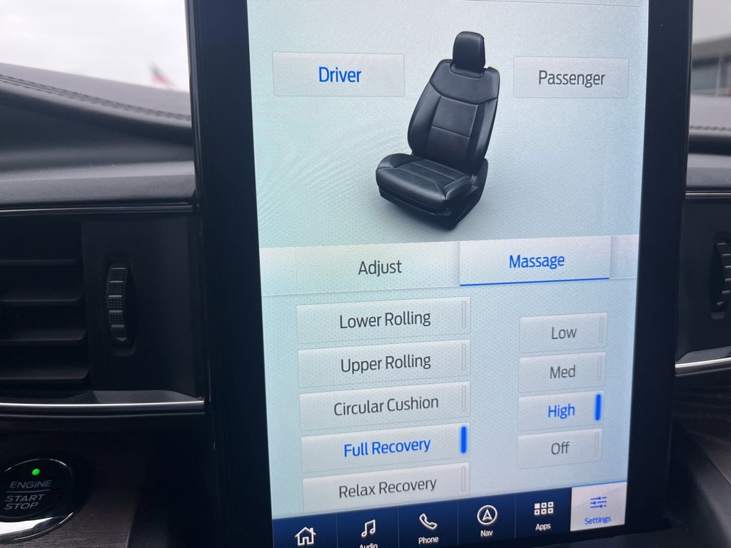 Used 2020 Ford Explorer Platinum w/ Premium Technology Package image 21