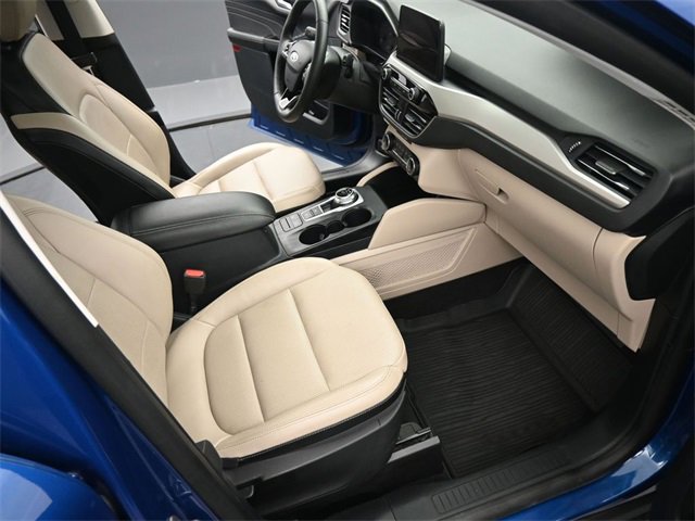 Used 2022 Ford Escape SEL image 17