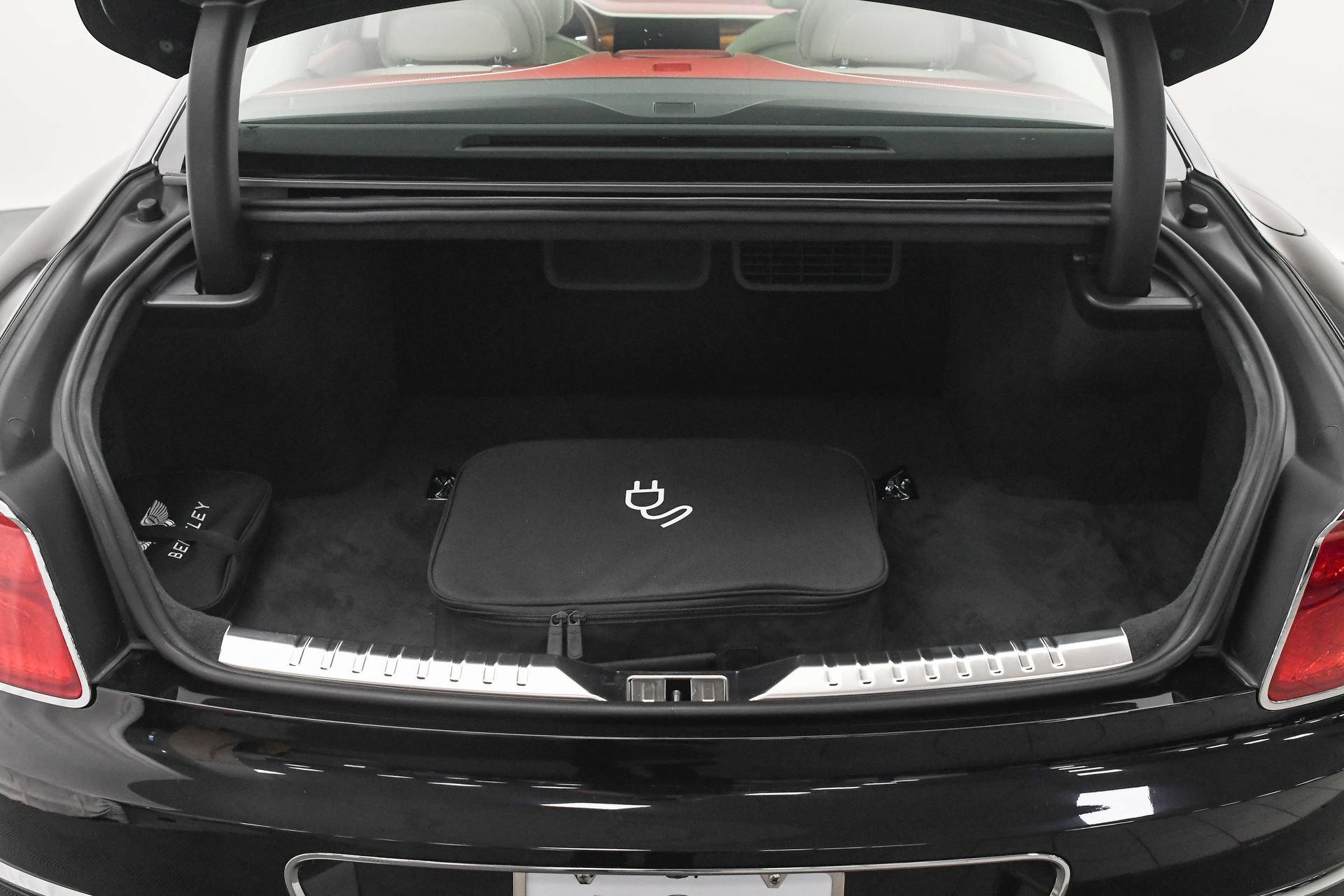 New 2026 Bentley Flying Spur Plug-In Hybrid AWD/4WD image 11