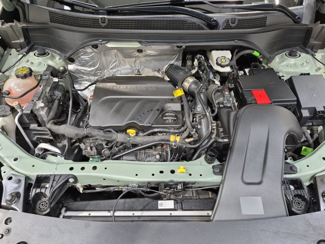 Used 2024 Chevrolet Trax RS w/ Sunroof Package FWD image 30