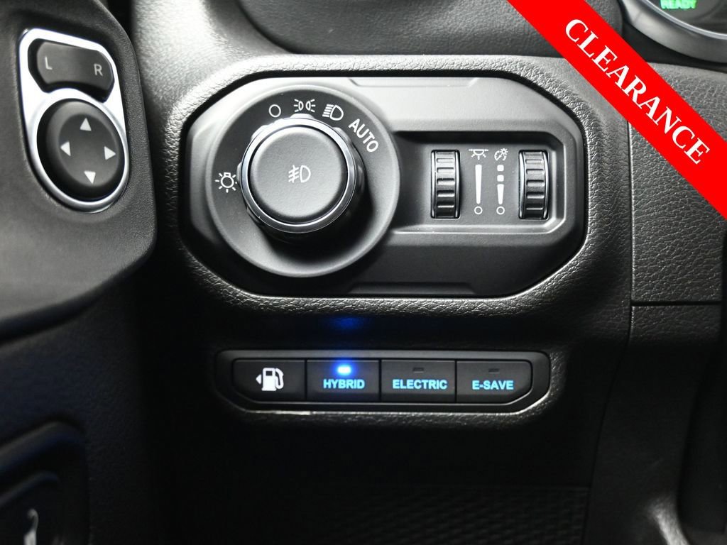 Used 2022 Jeep Wrangler Unlimited Sahara image 27