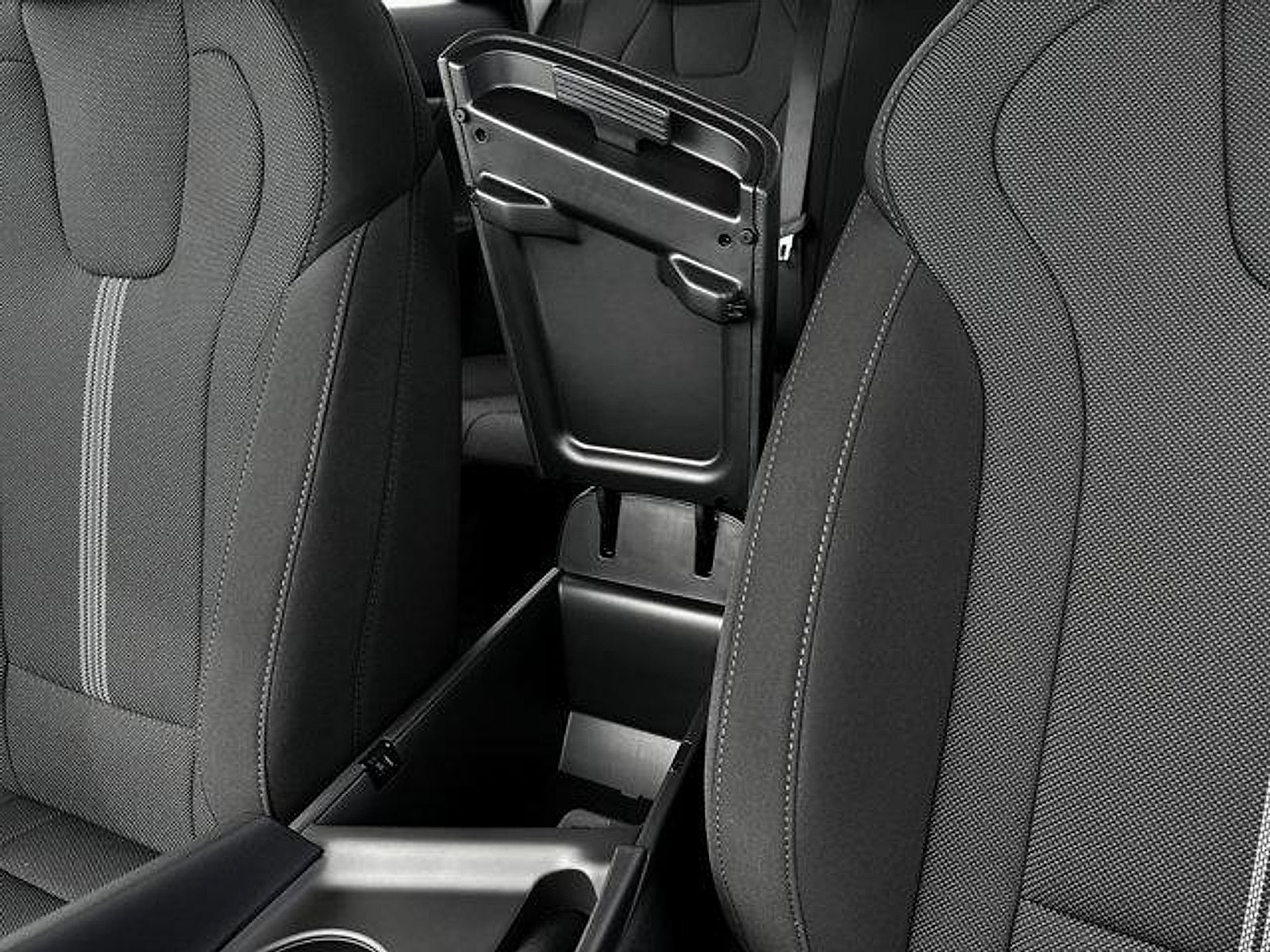 New 2025 Hyundai Elantra SE FWD image 18