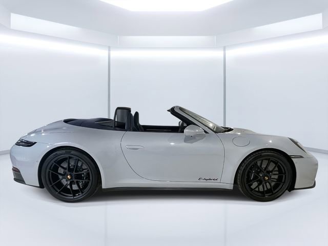 Certified 2025 Porsche 911 Carrera 4 GTS AWD/4WD image 8