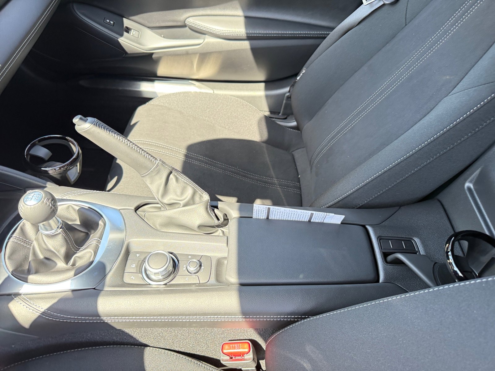 New 2026 MAZDA MX-5 Miata Club w/ Interior Package RWD image 14