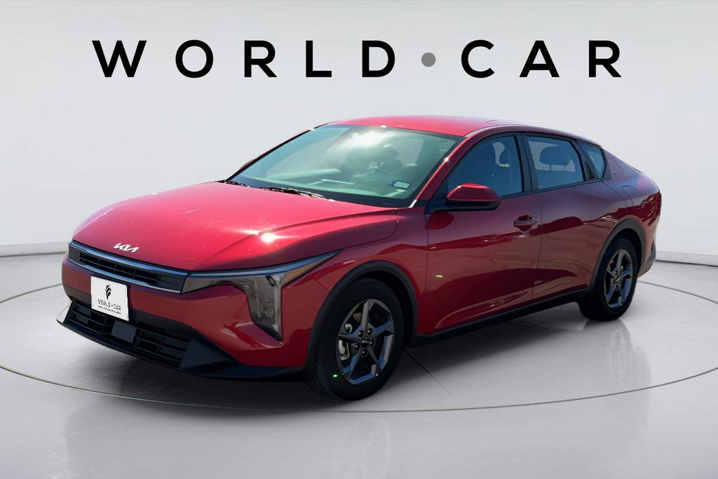 Certified 2025 Kia K4 image 4