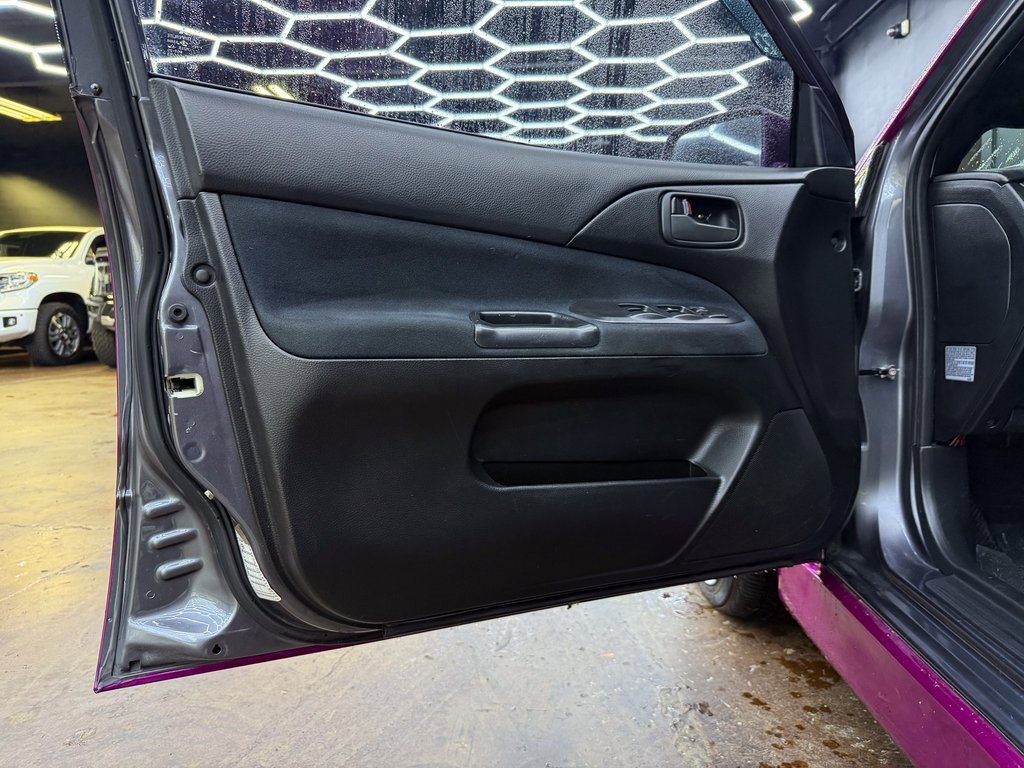 Used 2005 Mitsubishi Lancer Evolution VIII image 12