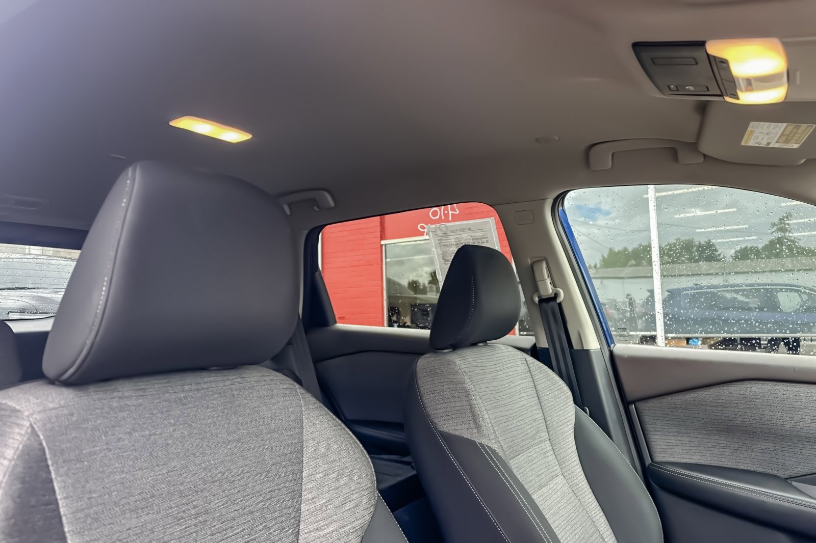 Used 2023 Nissan Rogue SV image 17