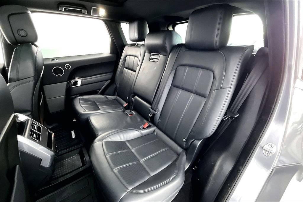 Used 2020 Land Rover Range Rover Sport HSE AWD/4WD image 32