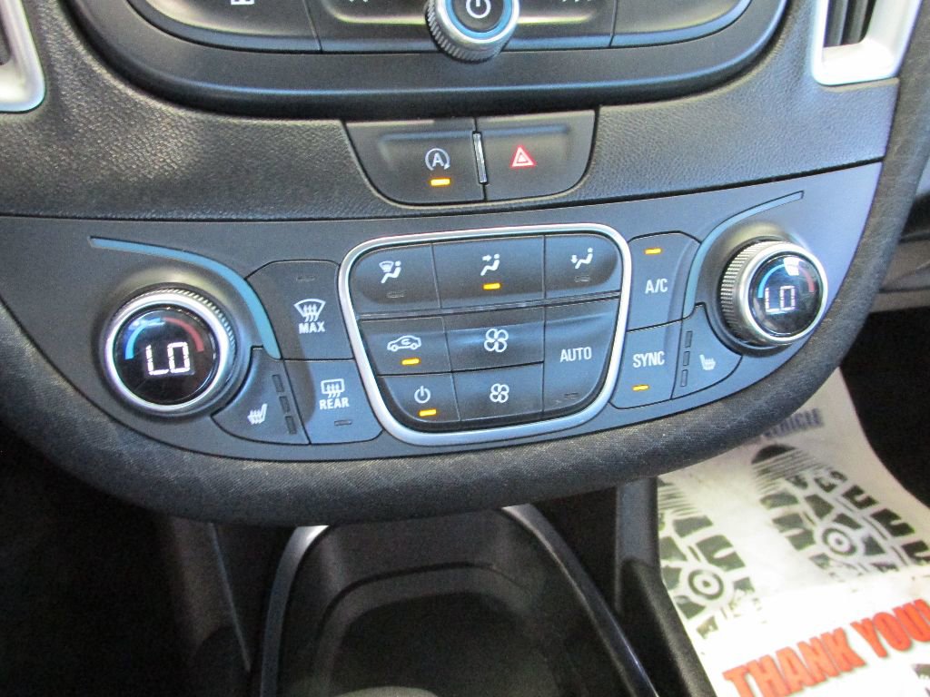 Used 2024 Chevrolet Malibu LT image 22