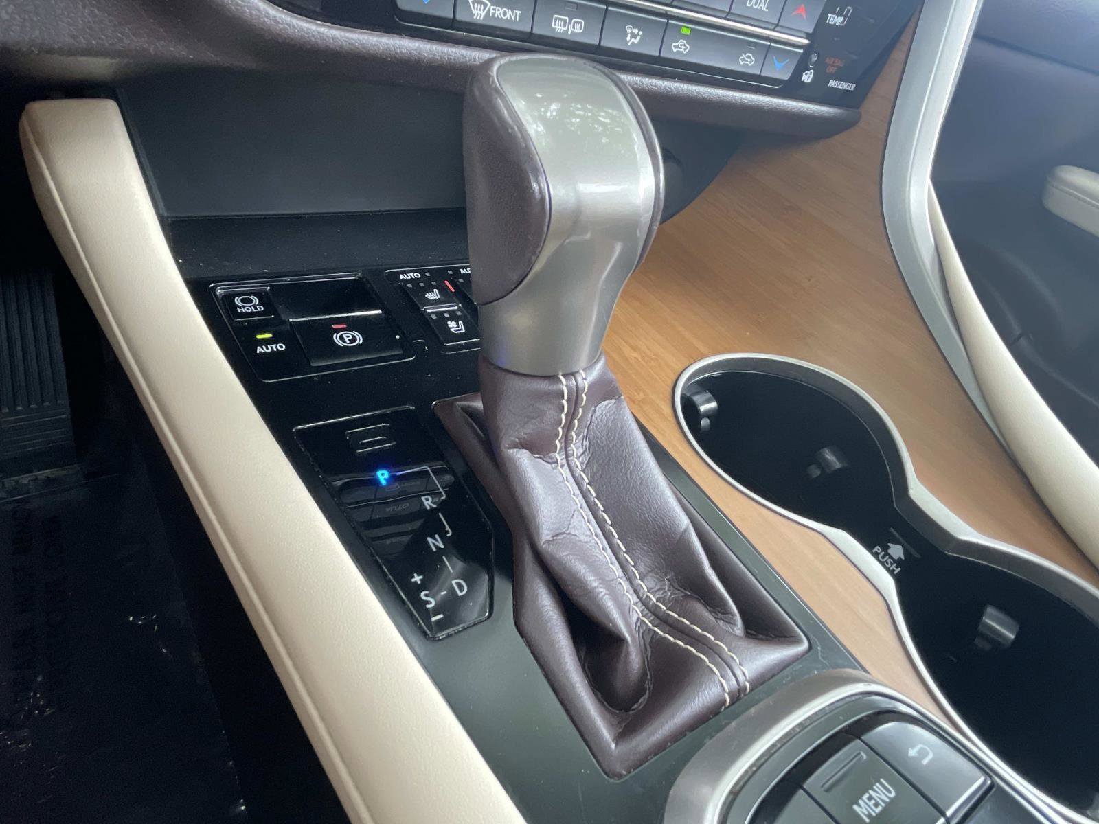 Used 2019 Lexus RX 350 AWD w/ Premium Package image 21