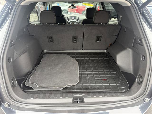 Used 2023 Chevrolet Equinox LT image 28
