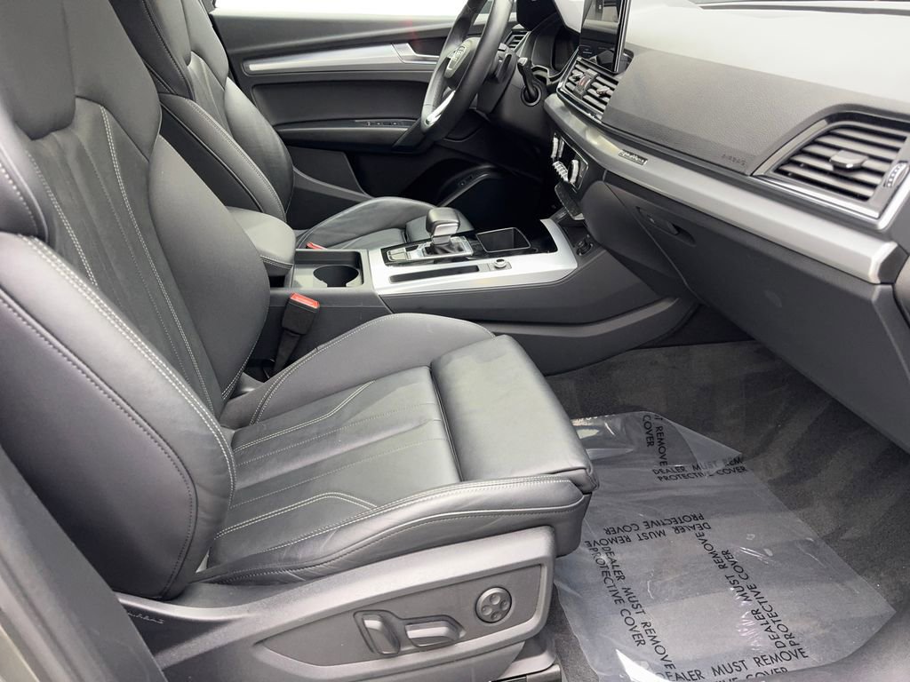 Used 2025 Audi Q5 2.0T Premium image 45
