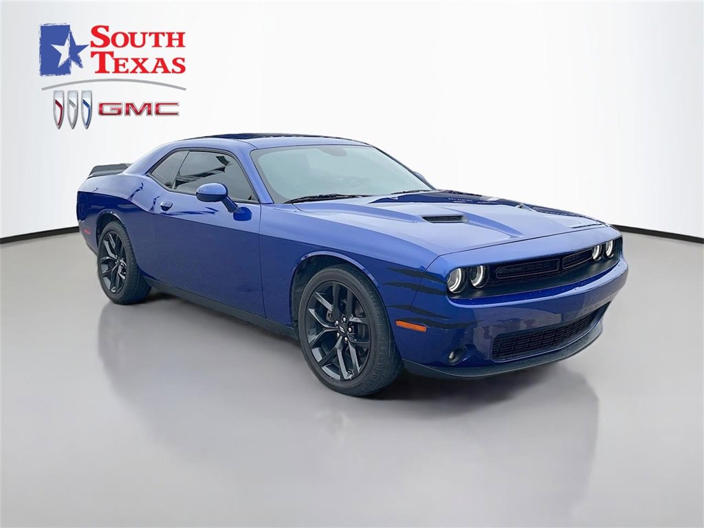 Used 2022 Dodge Challenger SXT w/ Blacktop Package image 1