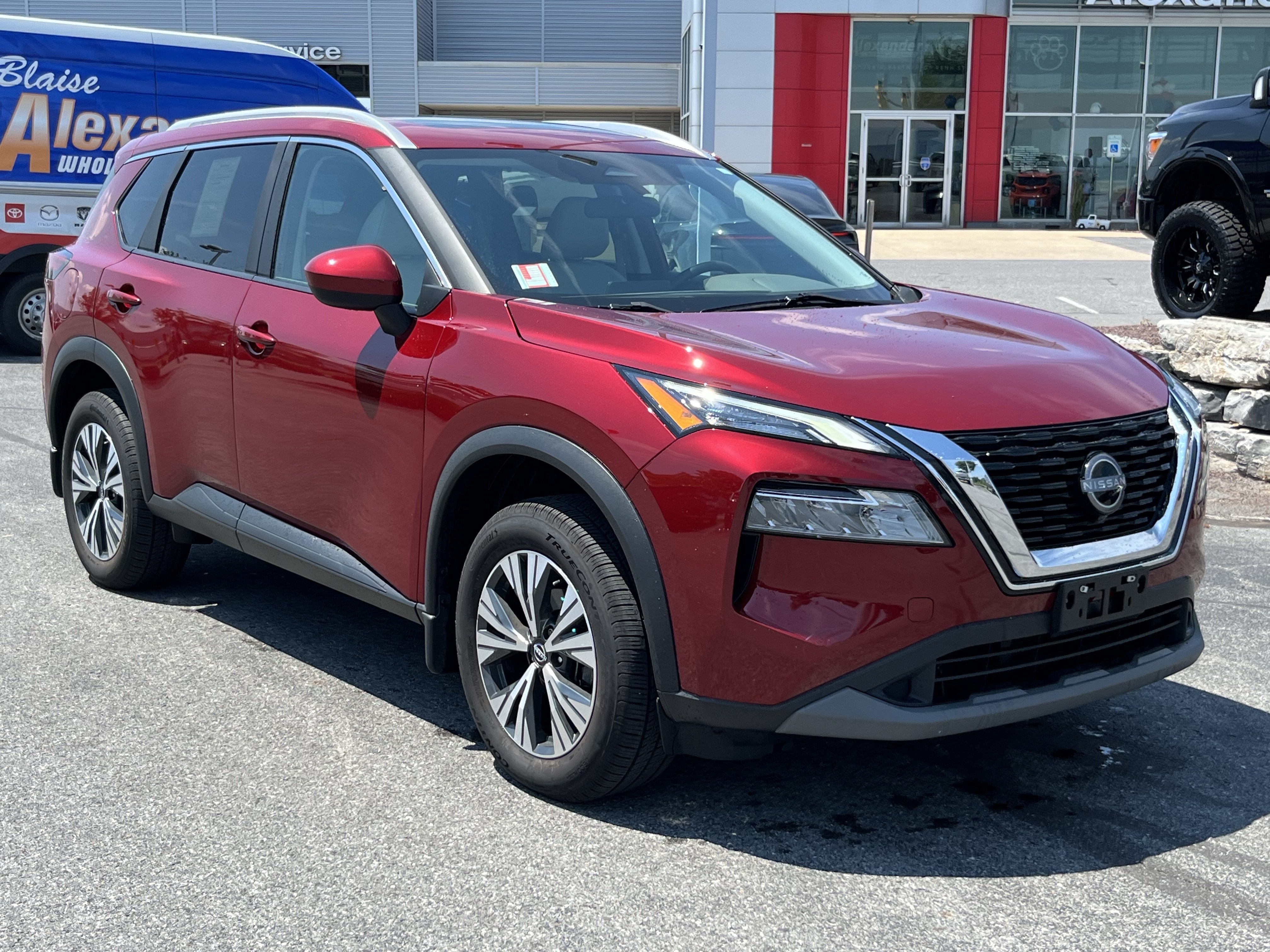Used 2023 Nissan Rogue SV w/ SV Premium B Package