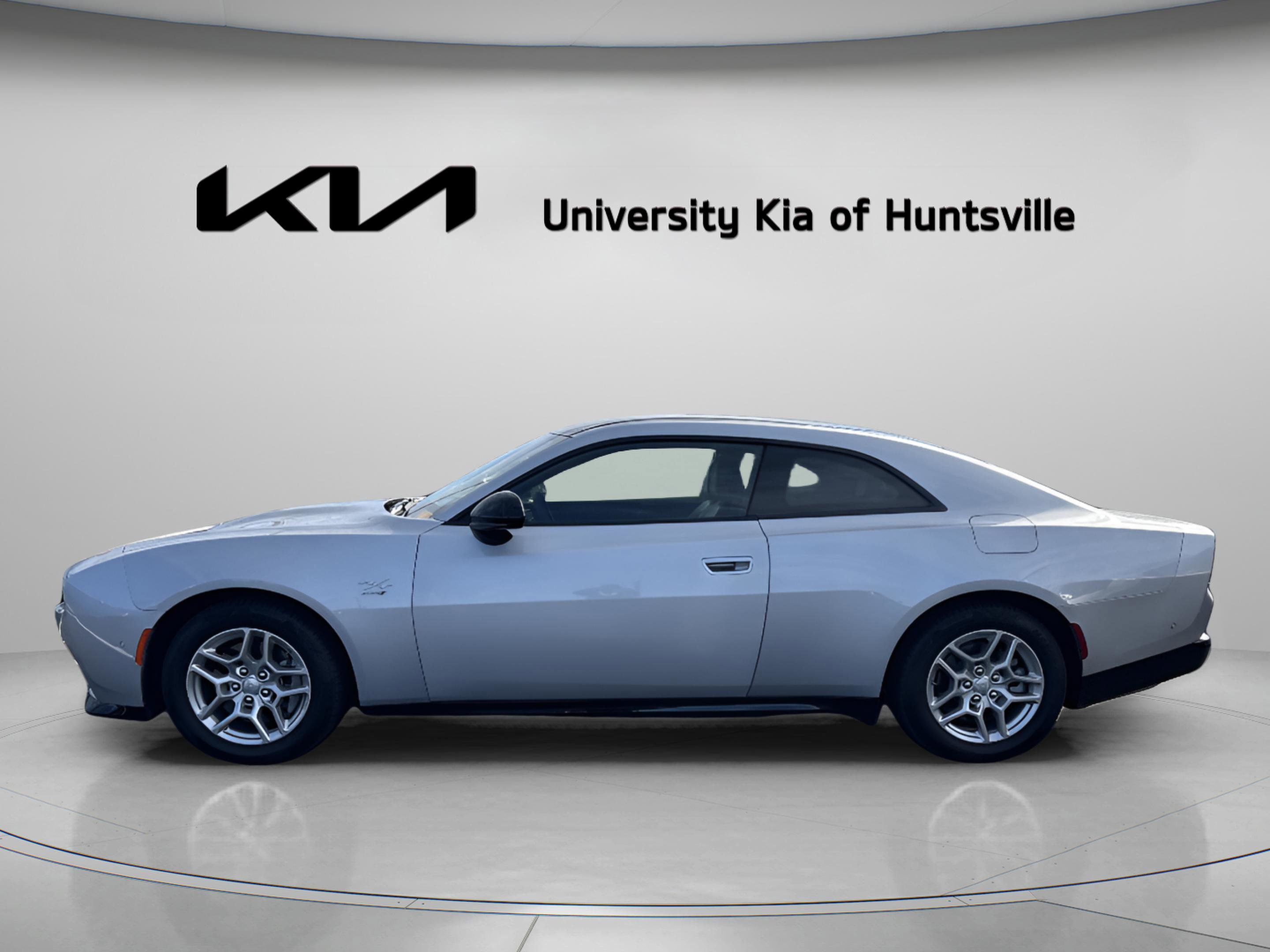 Used 2025 Dodge Charger R/T w/ Quick Order Package 25M R/T image 4