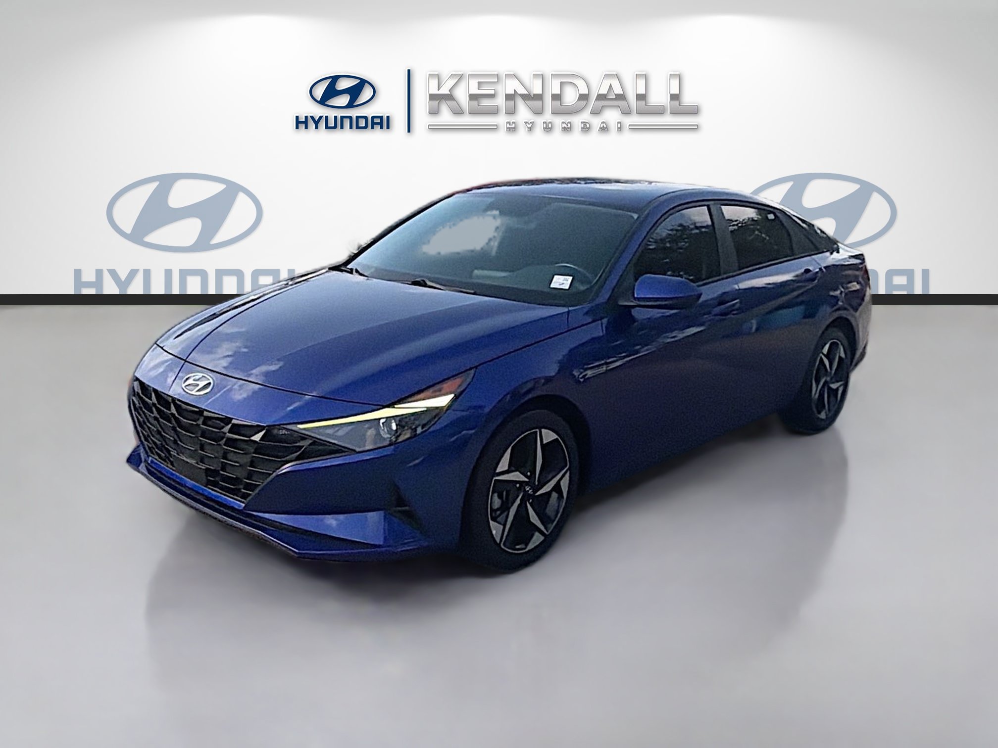 Used 2023 Hyundai Elantra SEL w/ Convenience Package FWD image 3