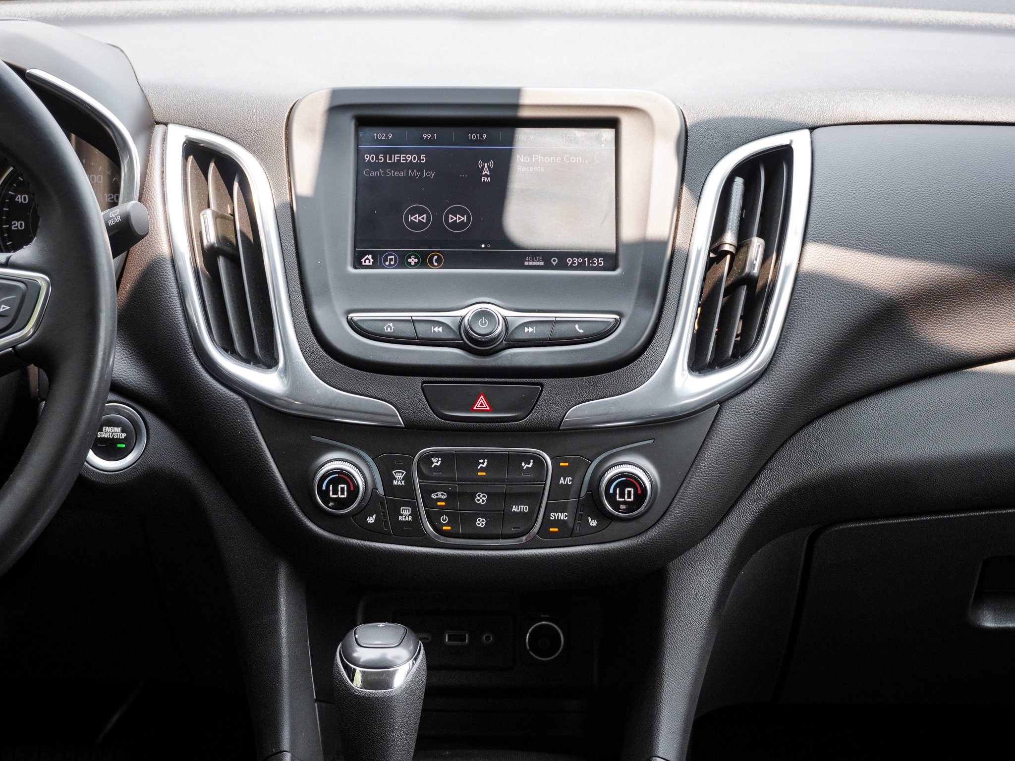 Used 2021 Chevrolet Equinox LT FWD image 29