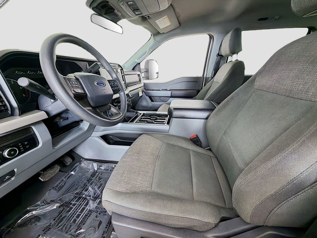 Used 2024 Ford F250 XLT w/ FX4 Off-Road Package AWD/4WD image 15