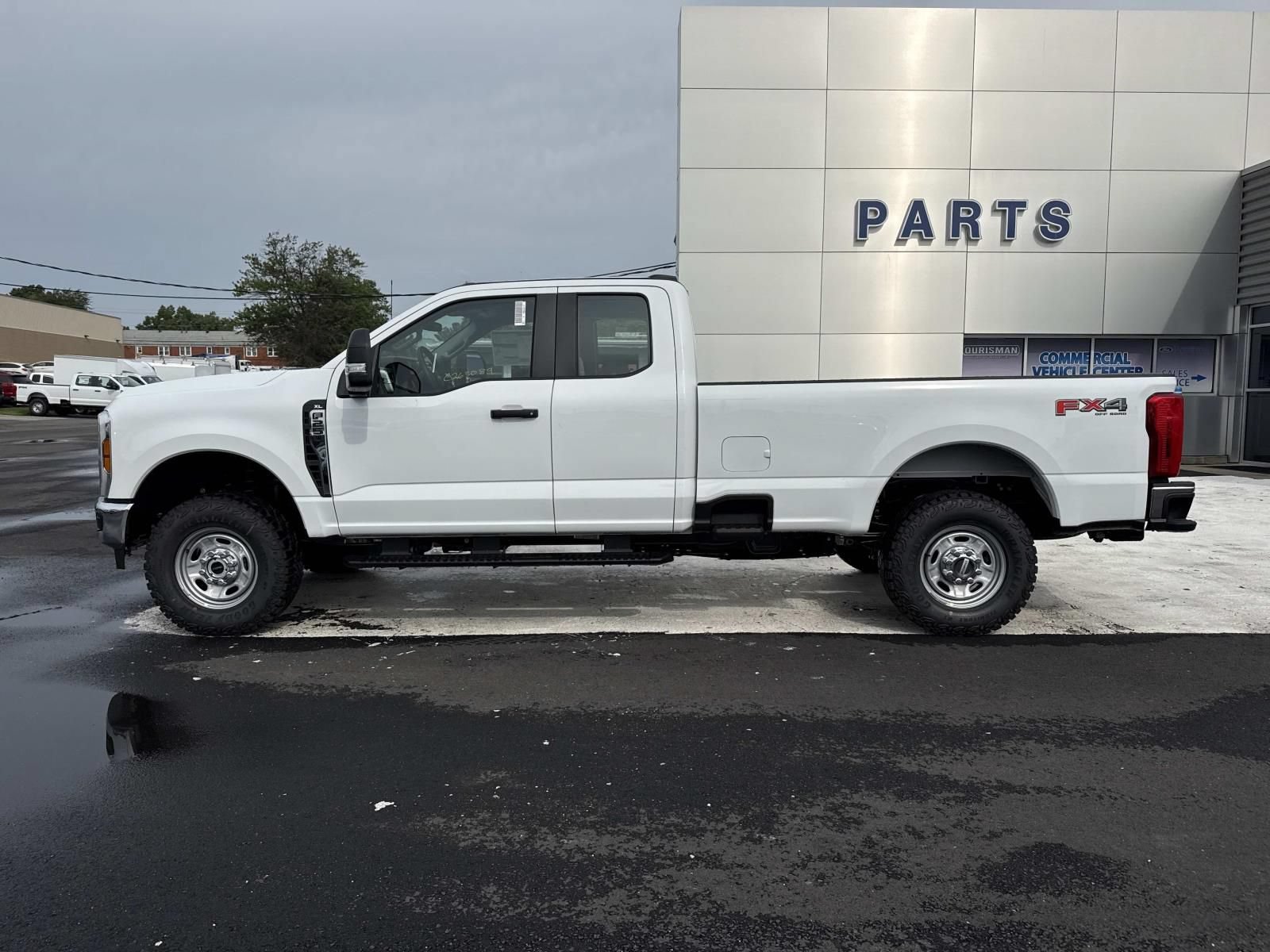 New 2026 Ford F250 XL w/ XL Off-Road Package AWD/4WD image 6