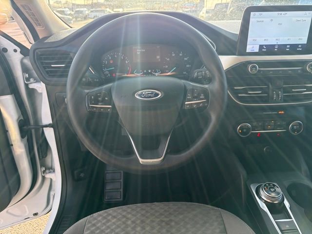 Used 2020 Ford Escape SE image 16