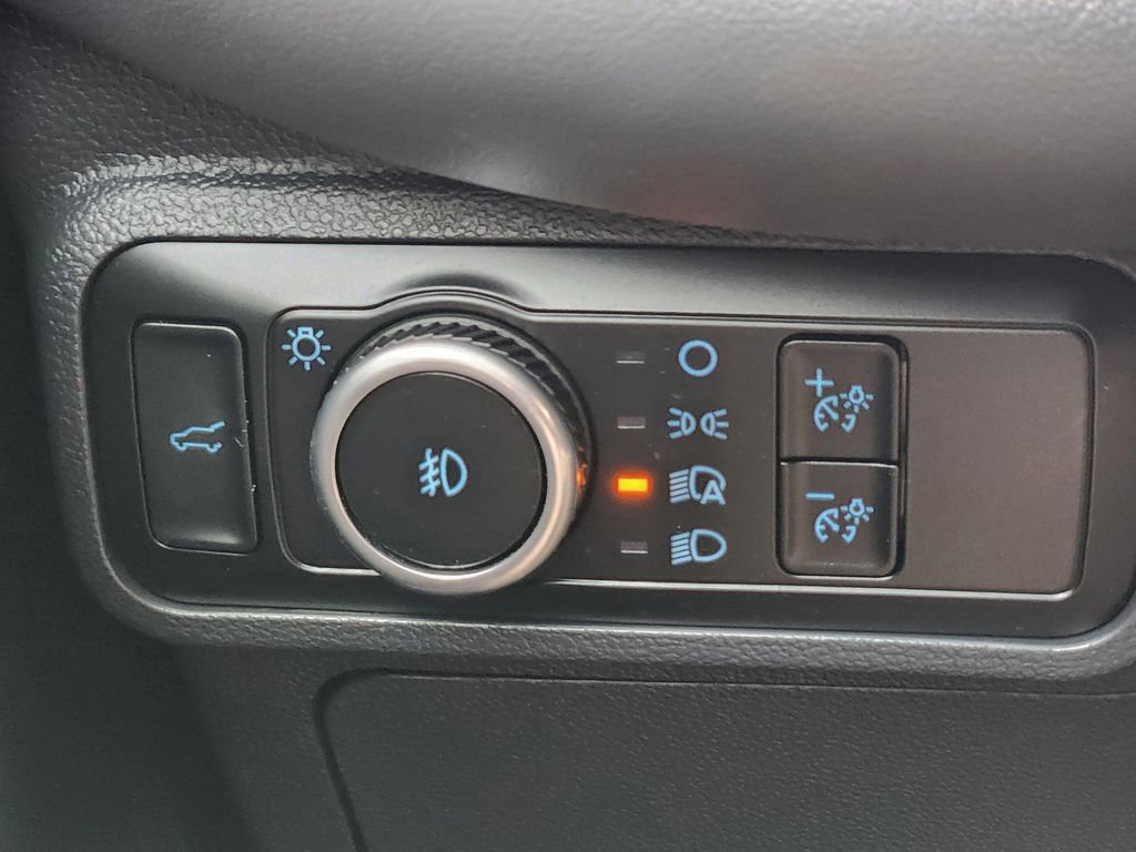 Used 2025 Ford Explorer Active w/ Active Comfort Package image 29