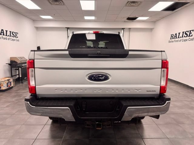 Used 2019 Ford F250 XLT w/ Snow Plow Prep Package AWD/4WD image 6