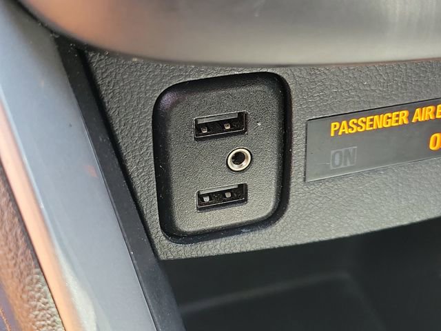 Used 2019 Chevrolet Trax LT w/ LT Convenience Package FWD image 33
