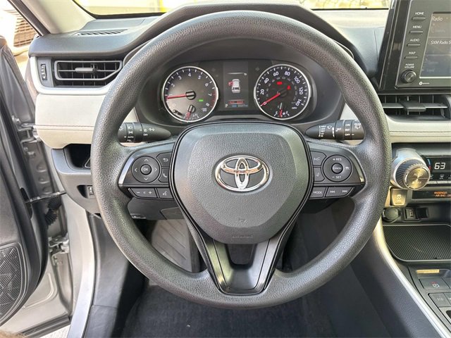 Used 2020 Toyota RAV4 XLE image 21