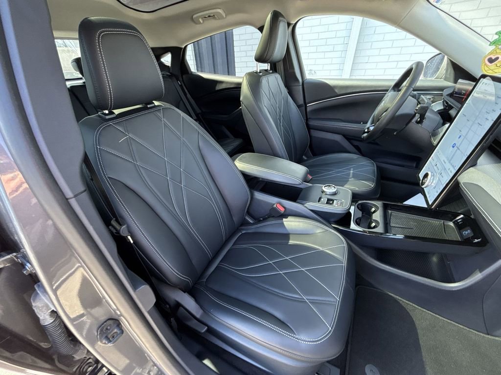 Used 2023 Ford Mustang Mach-E California Route 1 image 27
