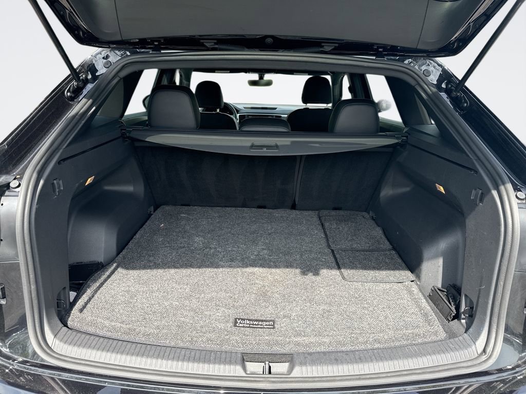 Used 2023 Volkswagen Atlas Cross Sport SE image 21