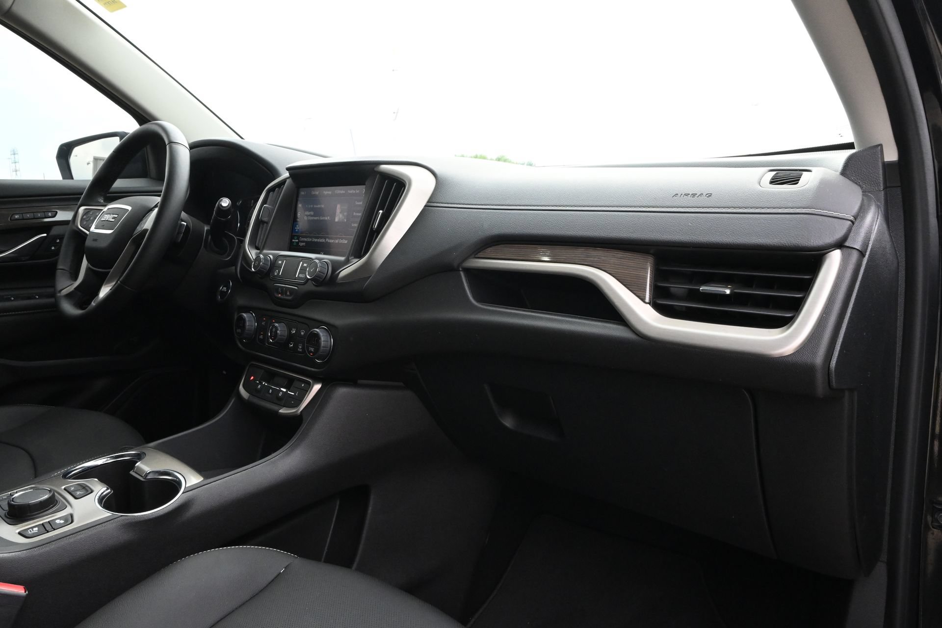 Used 2024 GMC Terrain Denali w/ Black Diamond Edition AWD/4WD image 22