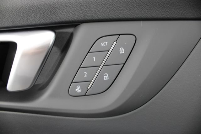 New 2026 Buick Enclave Sport Touring w/ Power Package FWD image 16