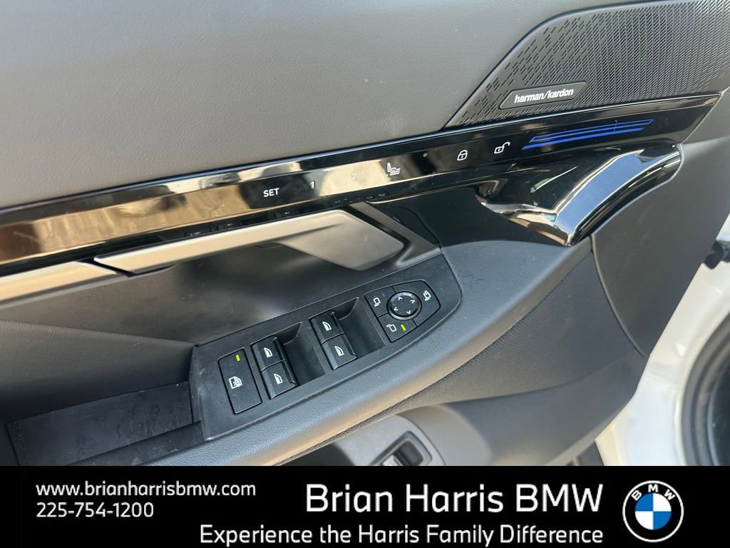 Certified 2025 BMW 530i image 12