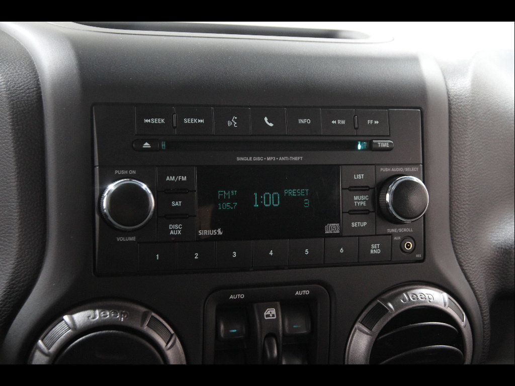 Used 2018 Jeep Wrangler Unlimited Sport S image 10