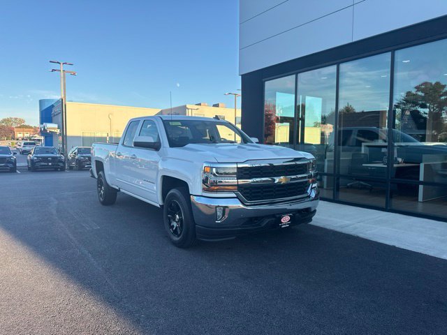 Used 2018 Chevrolet Silverado 1500 LT w/ All Star Edition AWD/4WD image 1