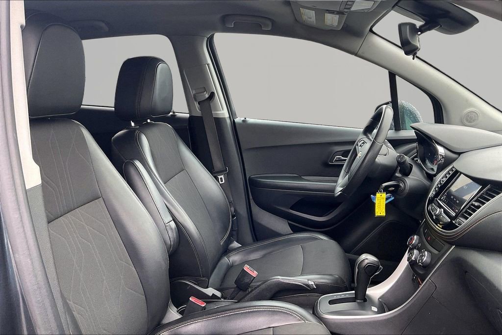 Used 2021 Chevrolet Trax LT image 30