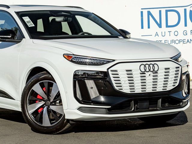 New 2025 Audi SQ6 e-tron Prestige image 5